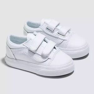 NWOT Toddler Old Skool V Shoe, true white, size 7.5